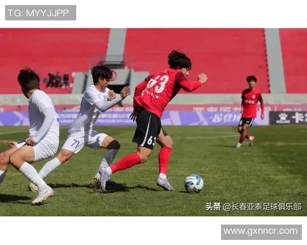 教练寄望英博U21在职业联赛中崭露头角视球队如同家族般亲密